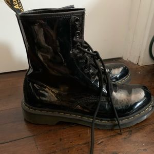 Dr Martens shiny boots size 9
